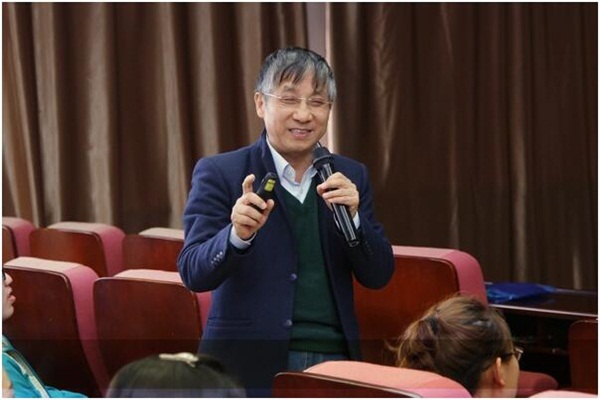中国人民武装警察部队总医院纪小龙教授来院讲学